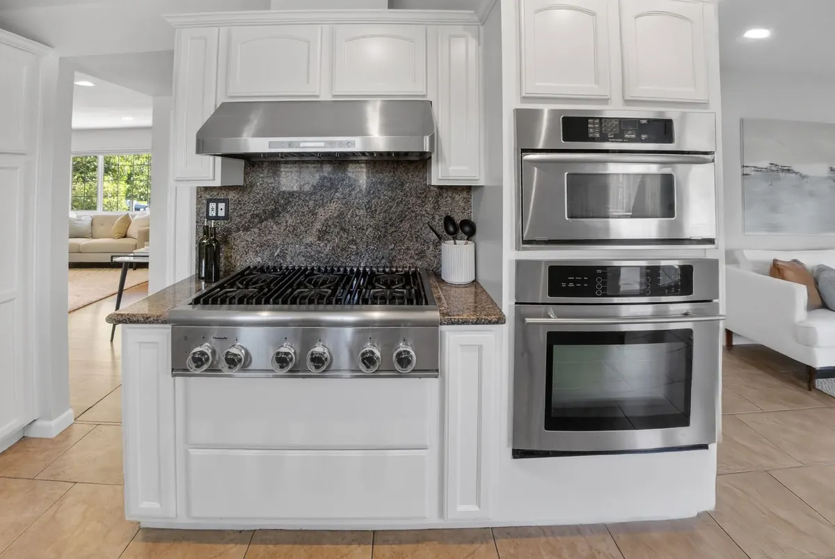 Chef's kitchen with double ovens